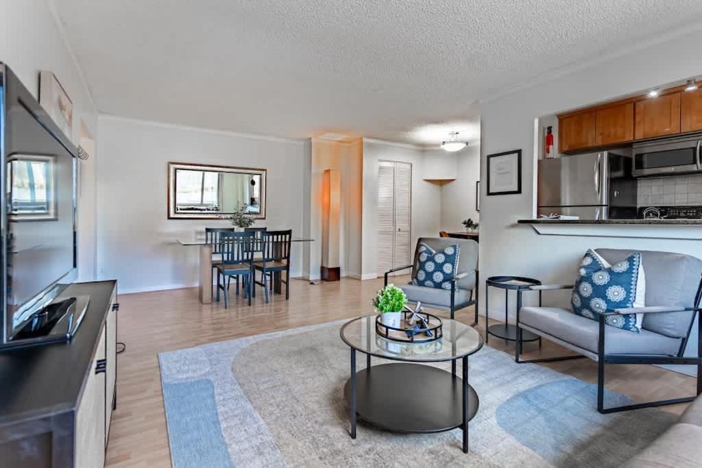 Vibrant Downtown, King Bed, Work Desk & Kitchen Villa Seattle Dış mekan fotoğraf