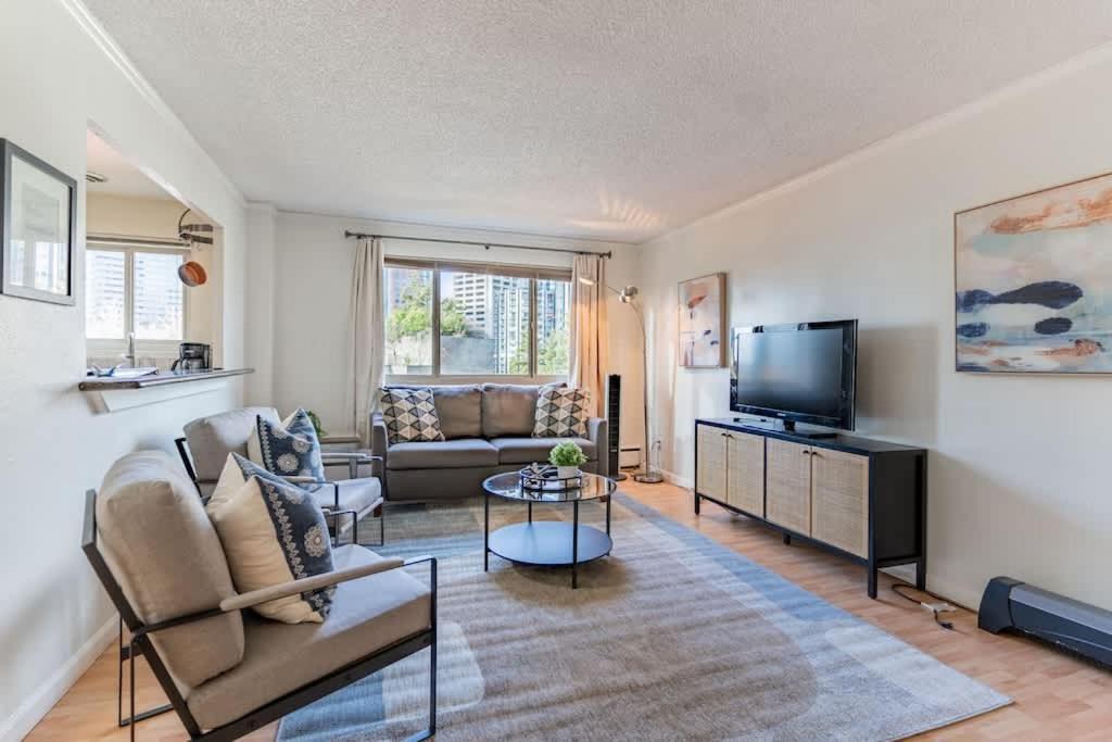 Vibrant Downtown, King Bed, Work Desk & Kitchen Villa Seattle Dış mekan fotoğraf