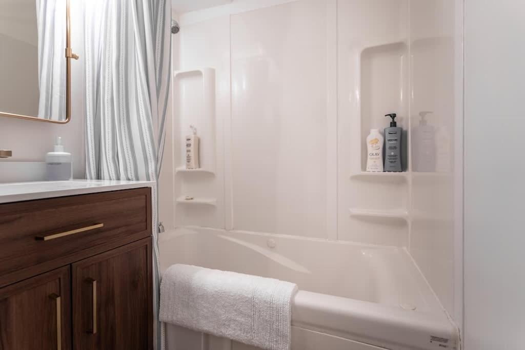 Vibrant Downtown, King Bed, Work Desk & Kitchen Villa Seattle Dış mekan fotoğraf